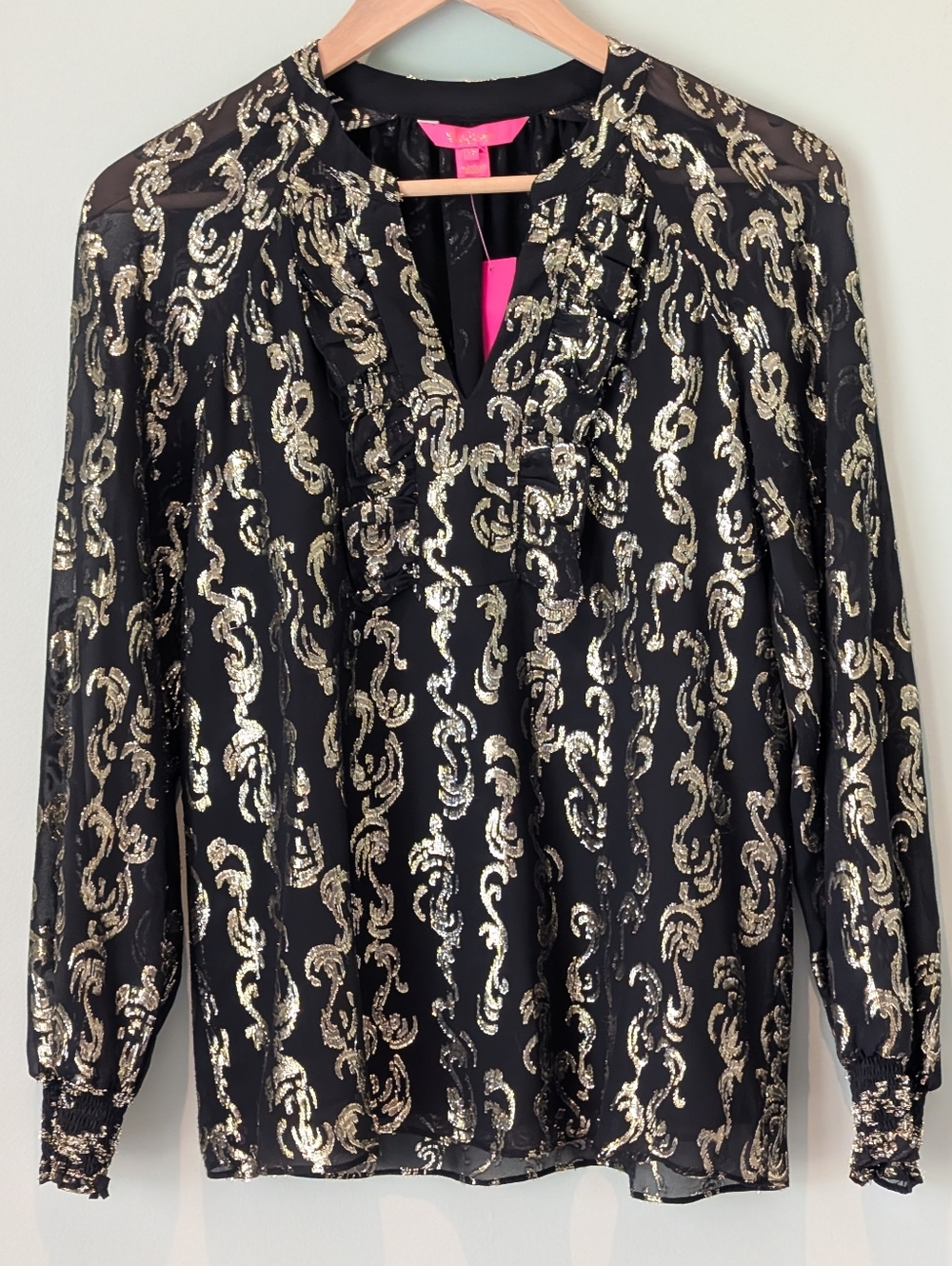 New Lilly Pulitzer Black Blouse with Gold Metallic Swirl